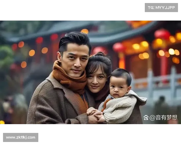 胡歌老婆黄曦宁首次公开合照,亲密画面引发关注,胡歌外貌评论成焦点 胡歌老婆黄曦宁首次公开合照,亲密画面引发关注,胡歌外貌评论成焦点